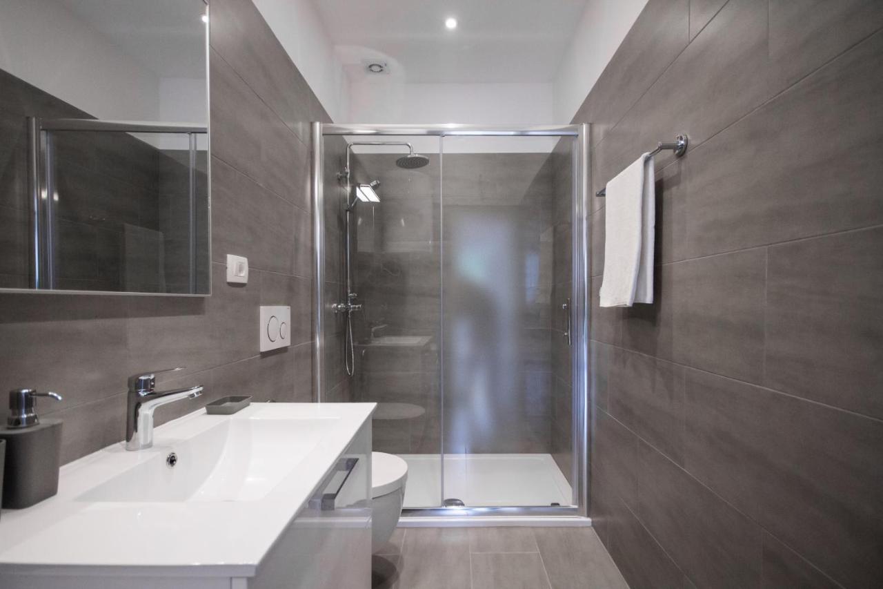 Apartment Denis ロヴィニ エクステリア 写真