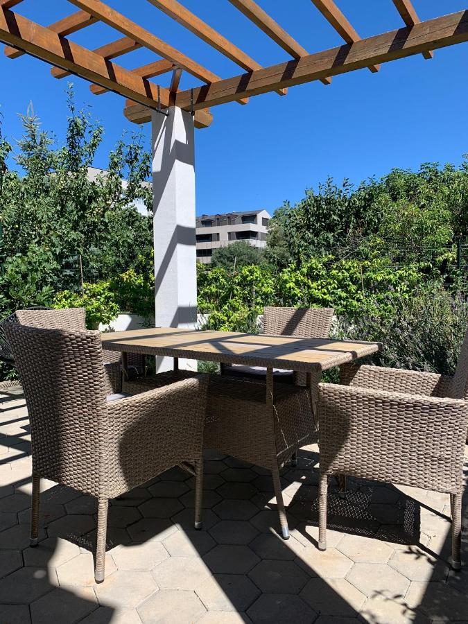 Apartment Denis ロヴィニ エクステリア 写真